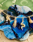 LUCKY Sky High Hopper Pendant in Solid Gold