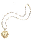 Strong love of the sea coin on the drawn link chain