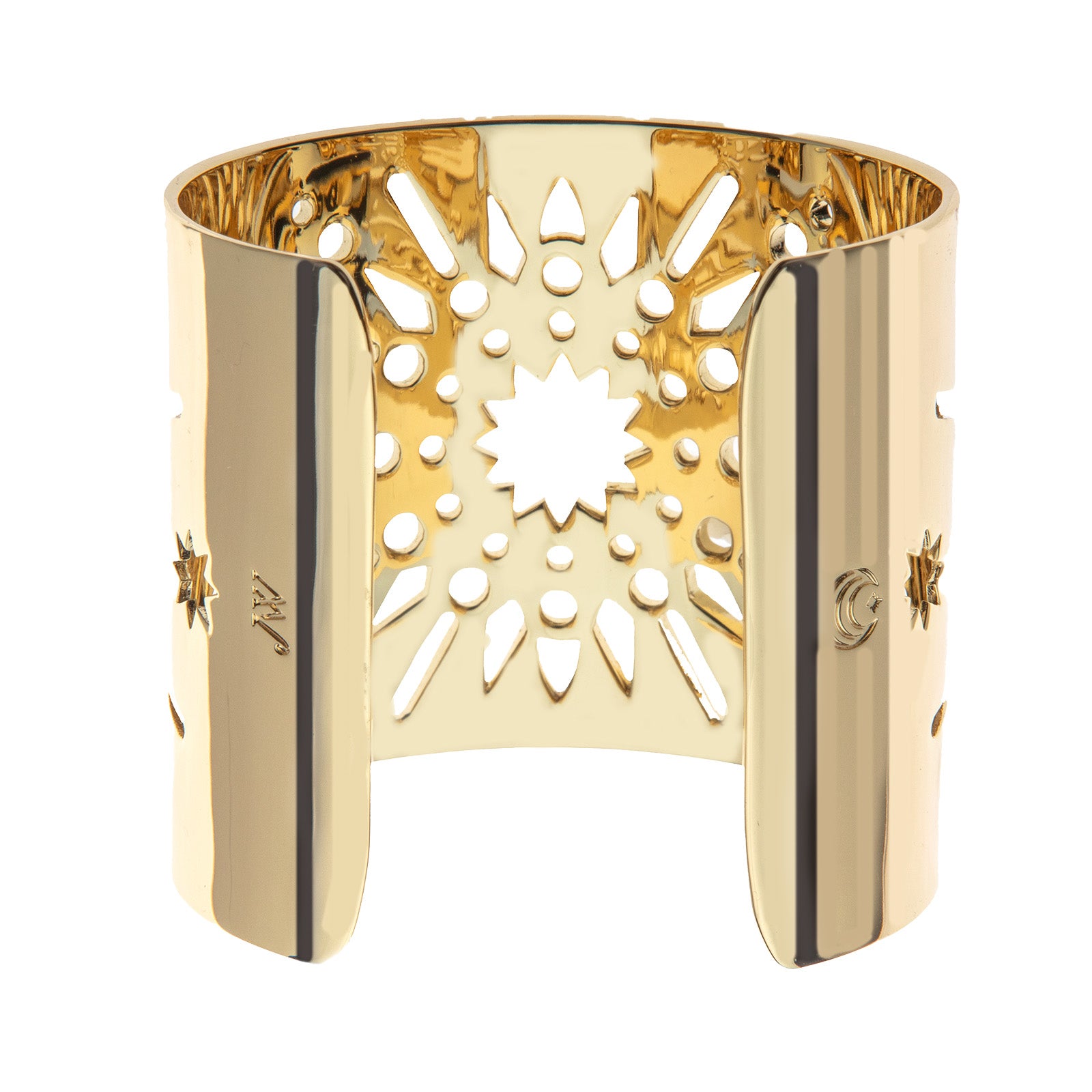 Inside of strong supernova cuff