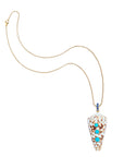 Shell pendant on the classic rolo chain